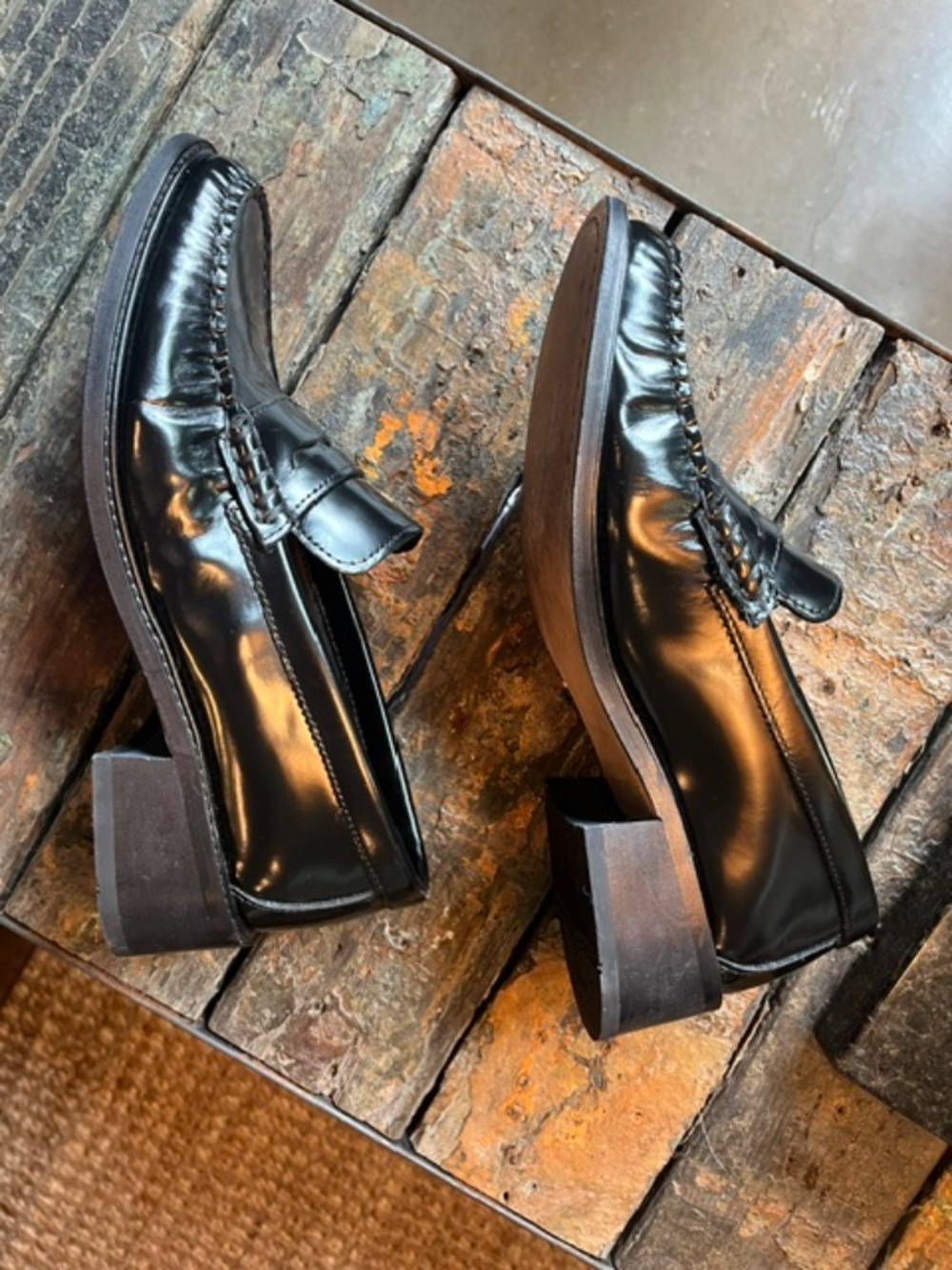 G.H. Bass Black Leather Penny Loafer, with a 1.5 block heel, 8M. - Picture 2 of 12
